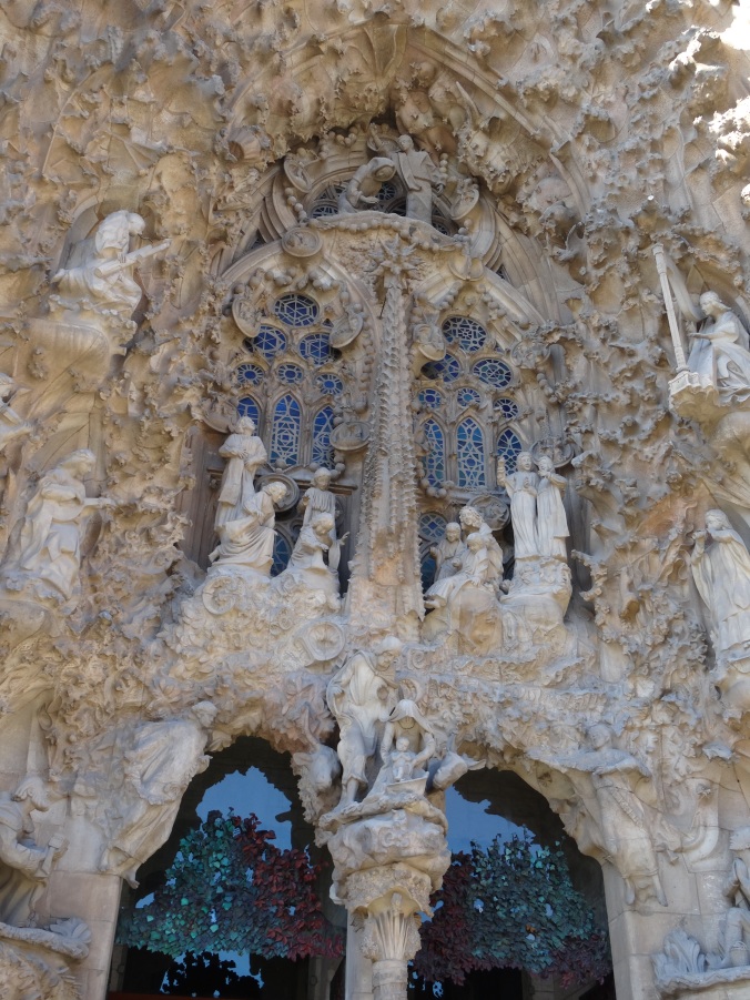 The exterior of la Sagrada Familia, Barcelona
